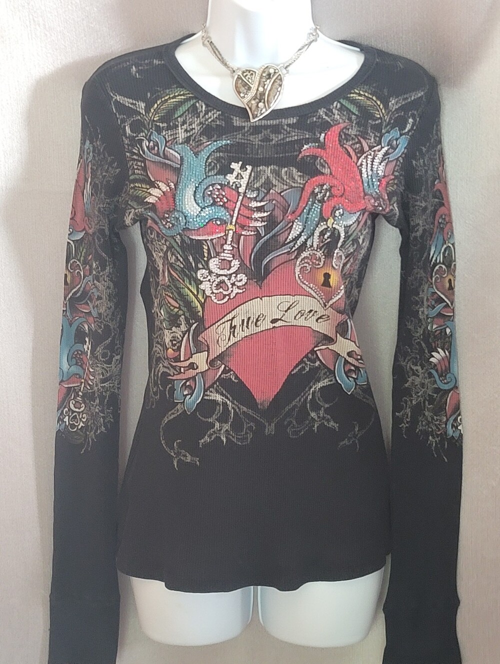 Black Graphic Long-Sleeve Women’s Top with Heart & Birds
